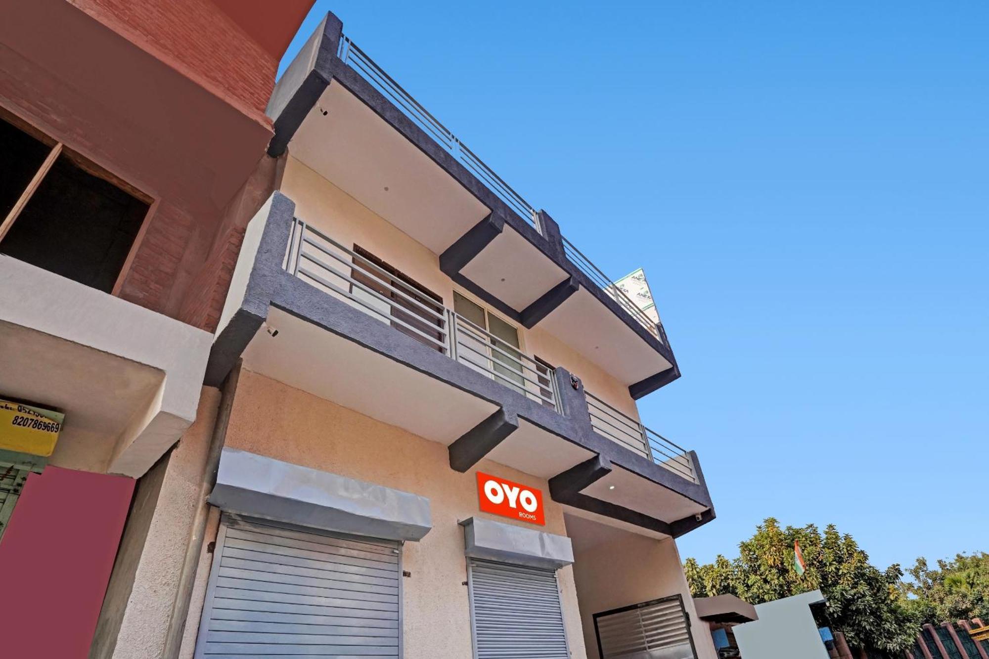 Hotel O Avs Hotel & Restaurant Нойда Екстер'єр фото