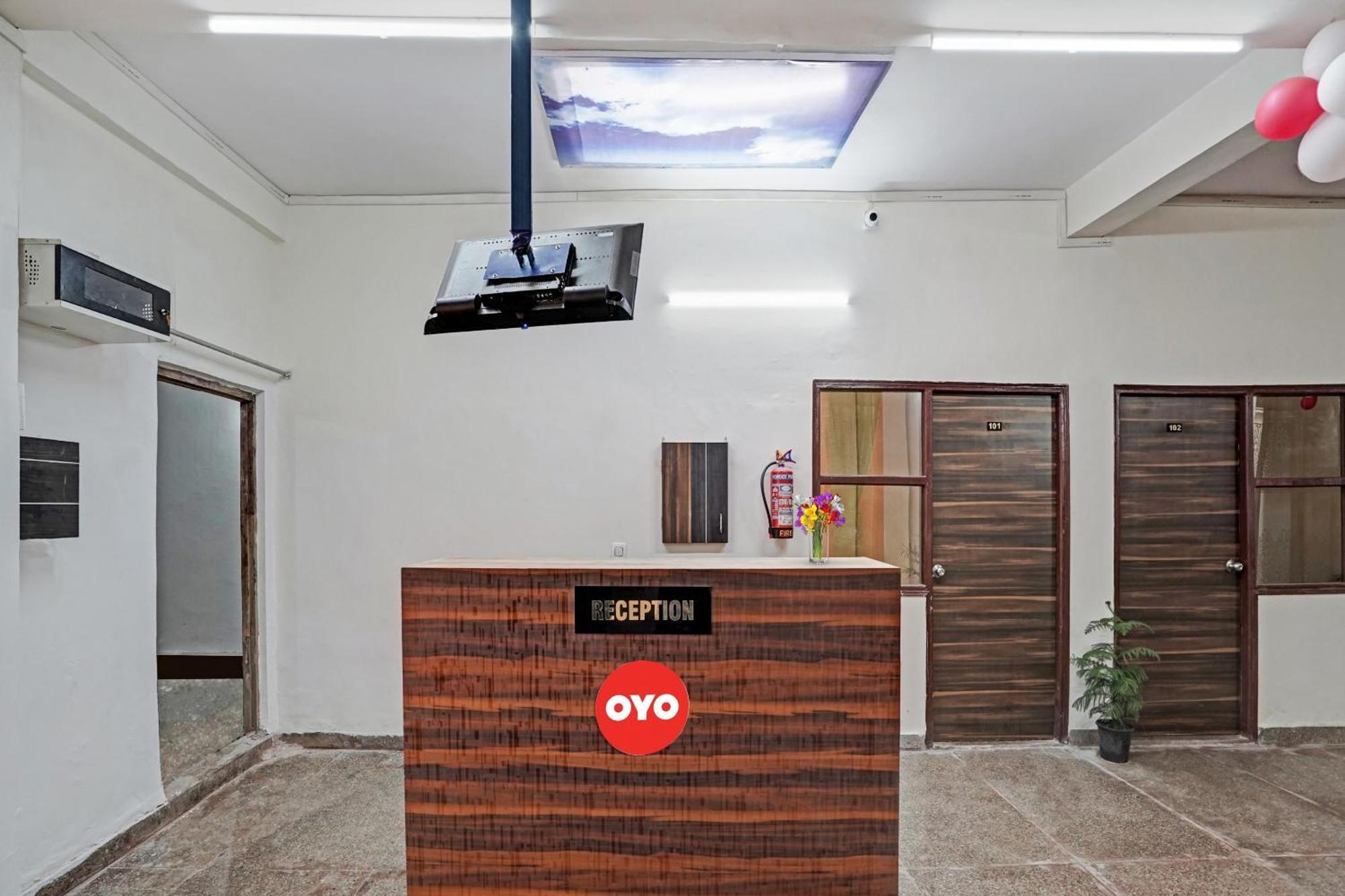 Hotel O Avs Hotel & Restaurant Нойда Екстер'єр фото